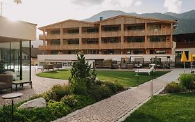 Alpine Nature Hotel Stoll